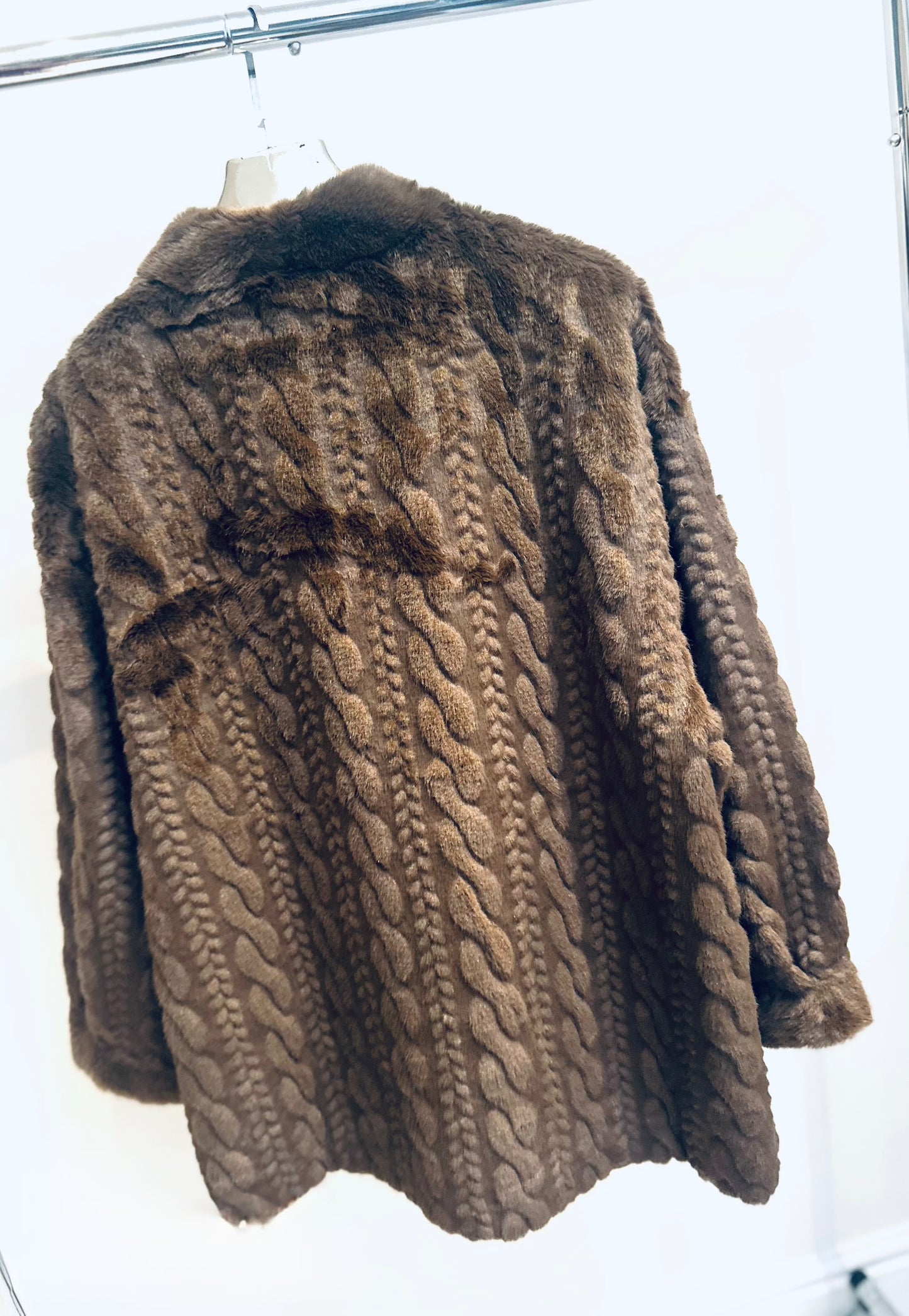 AVAYAH Brown Cable Patterned Short Faux Fur Cardigan Jacket