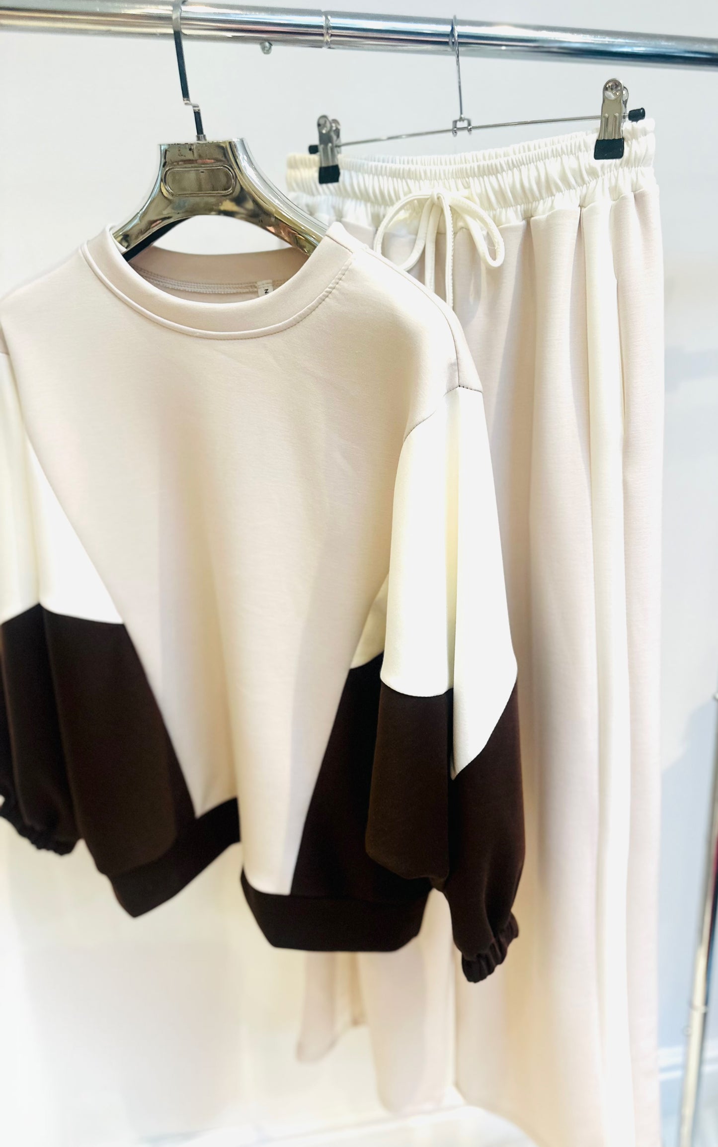 CAMILLE Beige Contrast Sweater & Joggers Lounge Set