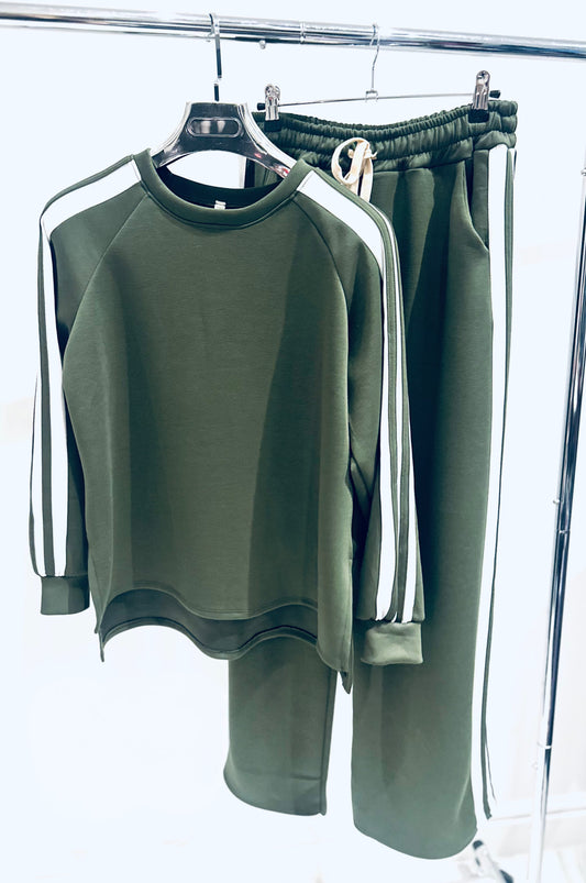 ZAVITA Khaki Striped Top & Wide Leg Pants Oversized Co-Ord