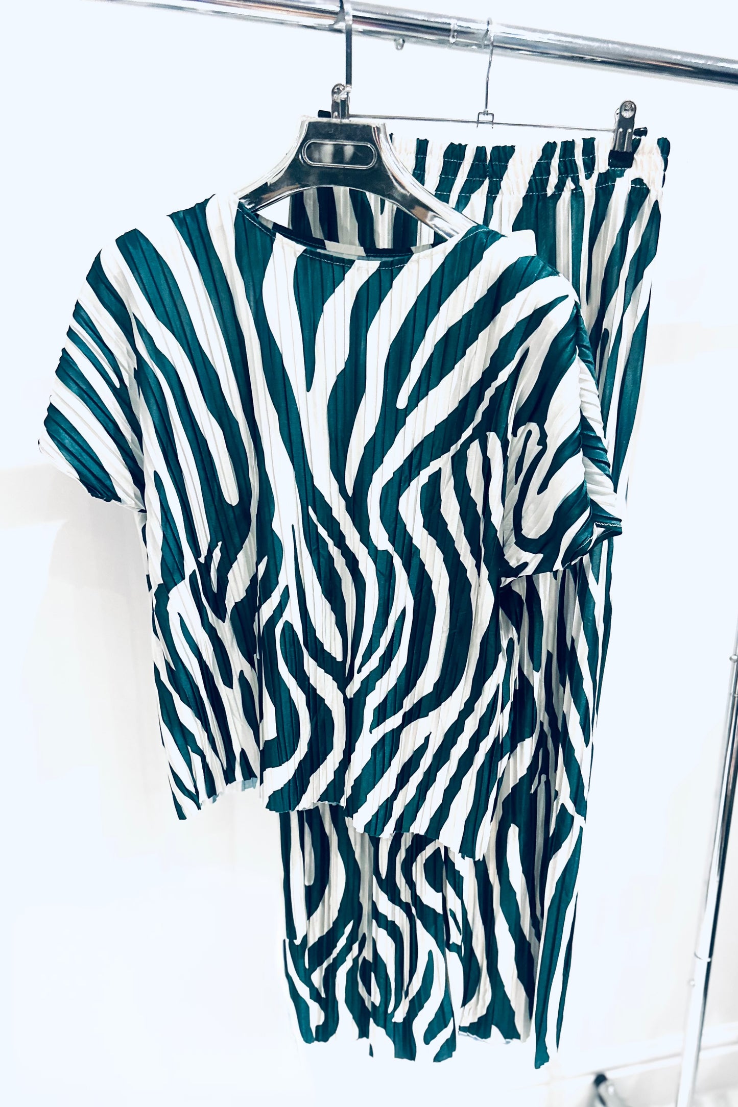 BELVIE Green Zebra Print Co-Ord