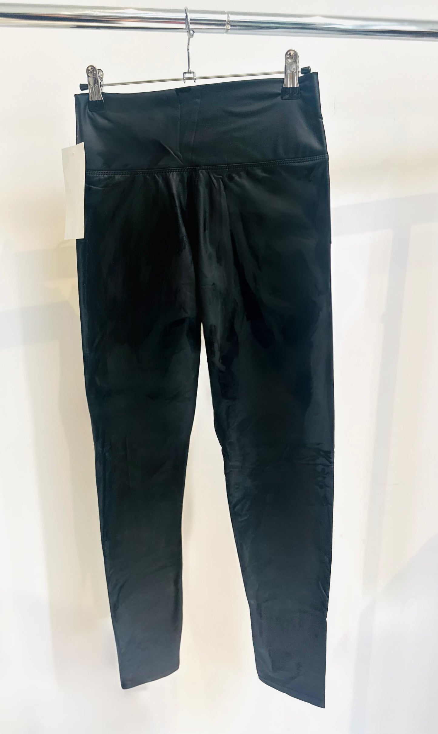 LOTTIE Black Matte Faux Leather Leggings