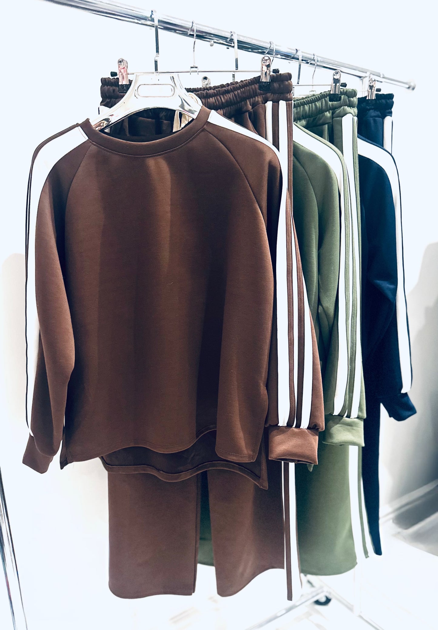 ZAVITA Khaki Striped Top & Wide Leg Pants Oversized Co-Ord