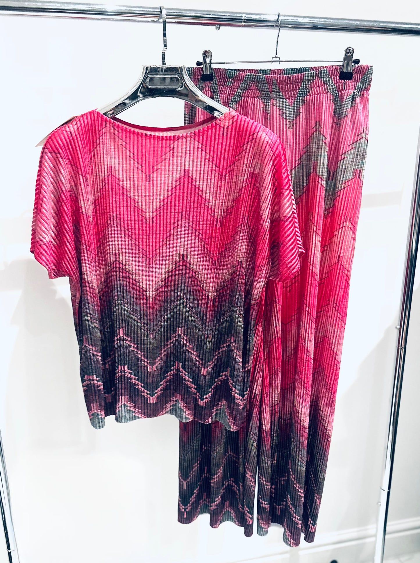 JIANNA Cerise Pink Zig Zag Printed Co-Ord