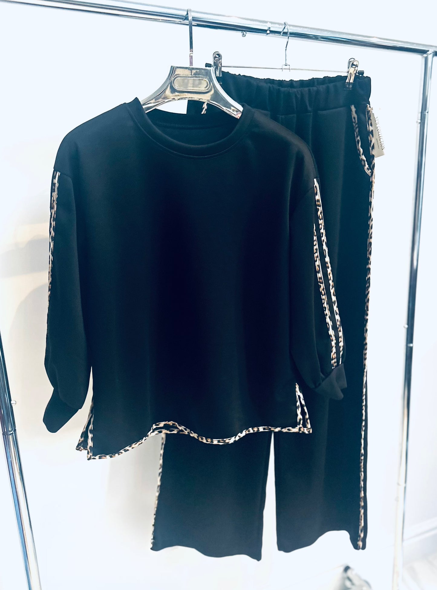 NOLANA Black Lounge Set with Animal Print Stripe.