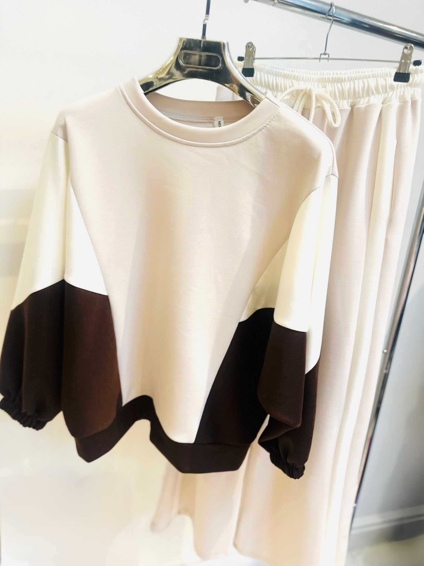 CAMILLE Beige Contrast Sweater & Joggers Lounge Set