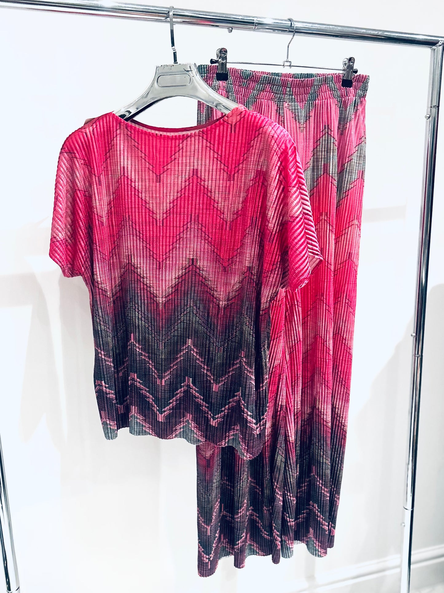 JIANNA Cerise Pink Zig Zag Printed Co-Ord