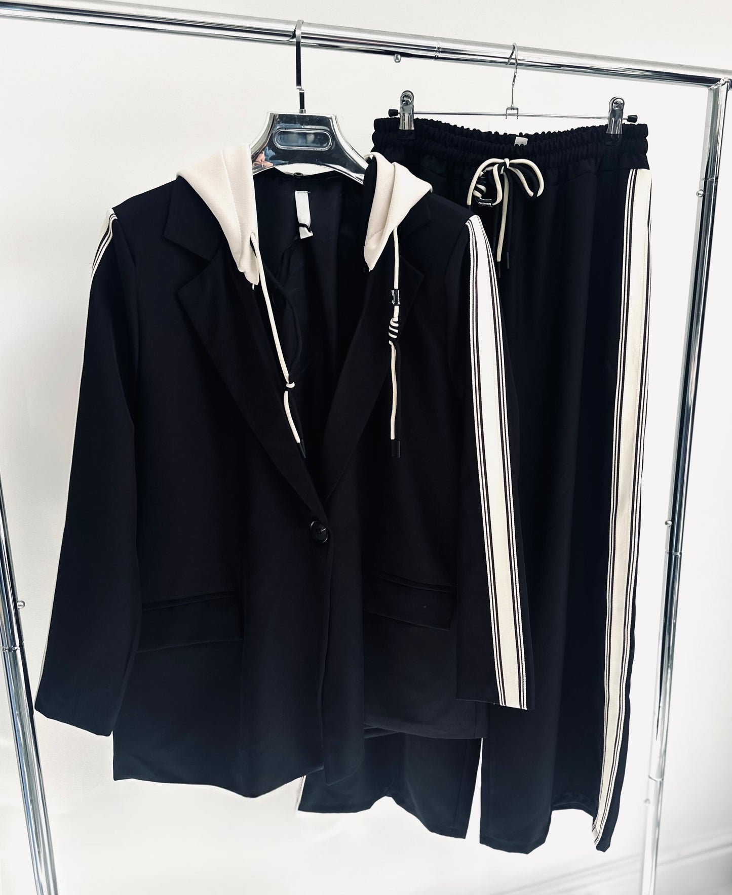 ZETTA Black Side Stripe Hooded Blazer & Trousers Set