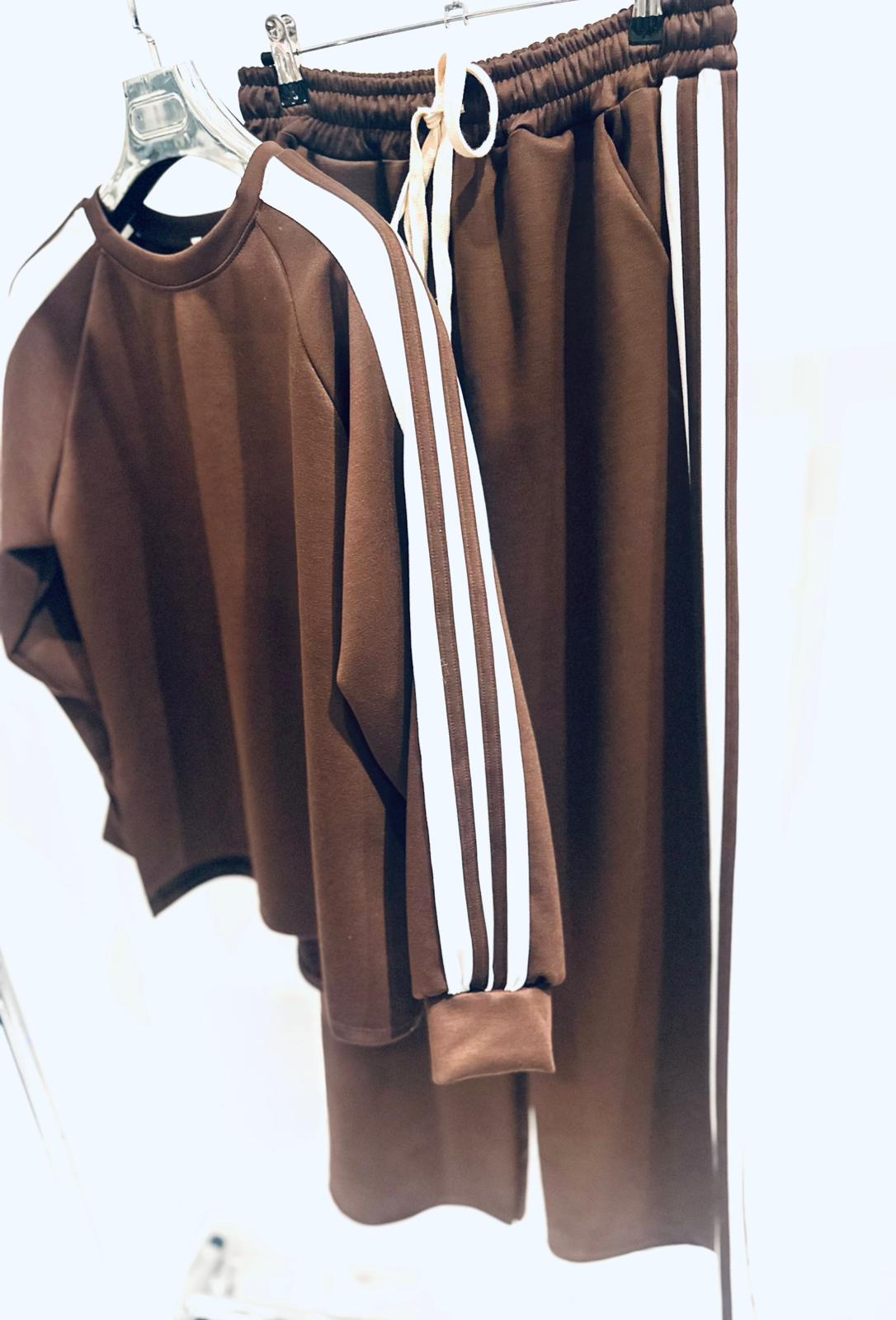 ZAVITA Brown Striped Top & Wide Leg Pants Oversized Co-Ord