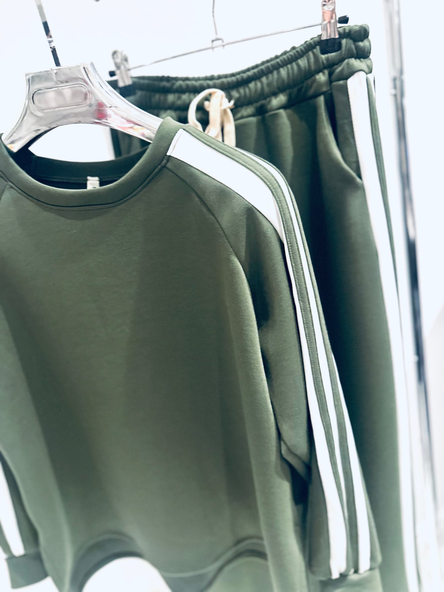 ZAVITA Khaki Striped Top & Wide Leg Pants Oversized Co-Ord