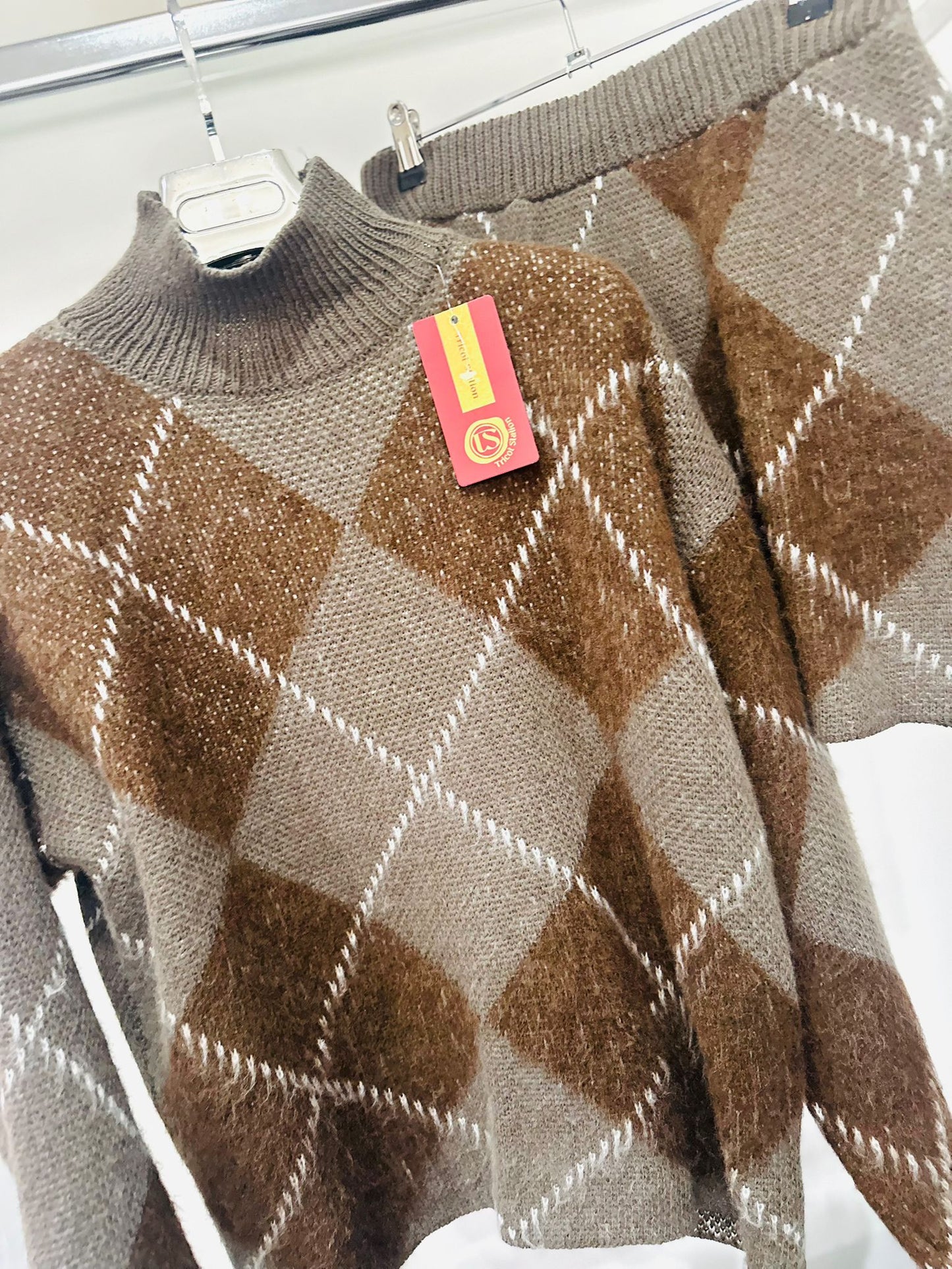 FARAH Brown Argyle Jumper & Skirt Co-Ord