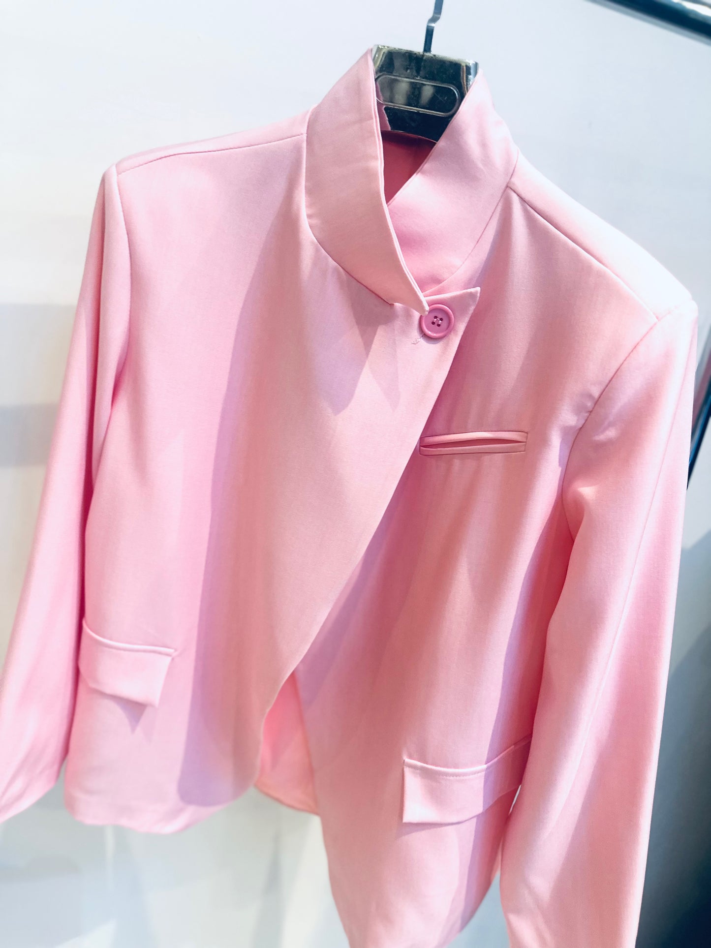 MAELIS Pink High Neck Blazer